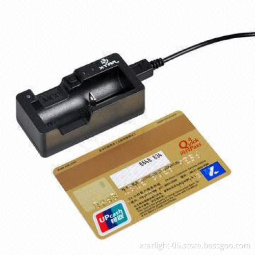 XTAR MC0 Hot Sell Charger for Li-ion Battery with Compact Size and Easy Operation